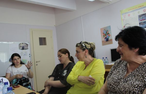 Solution of the problems through the principle of &quot;one window&quot; - training for a group of women