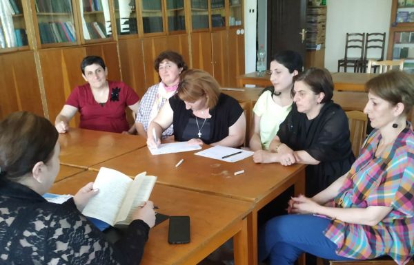 First results of the work of women self - assistance groups